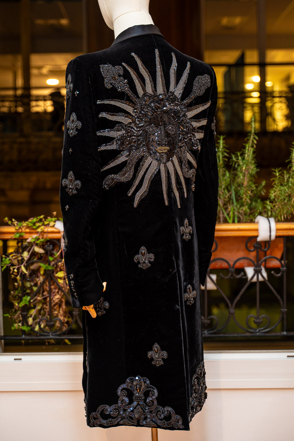 Casaco Versaille Face Oculta